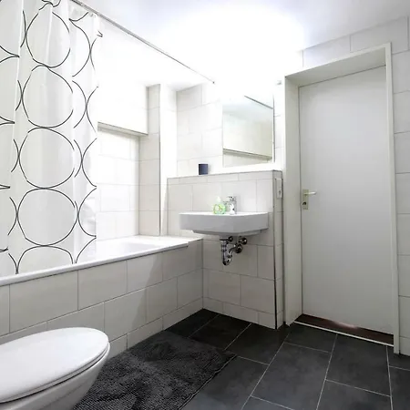 Modern Studio In A Top Location In The Old Town * Дюссельдорф