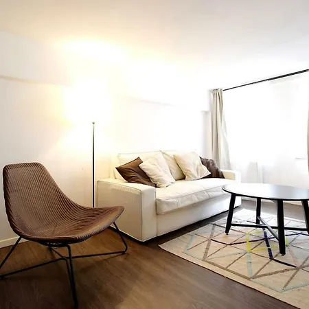 Modern Studio In A Top Location In The Old Town Апартаменты *